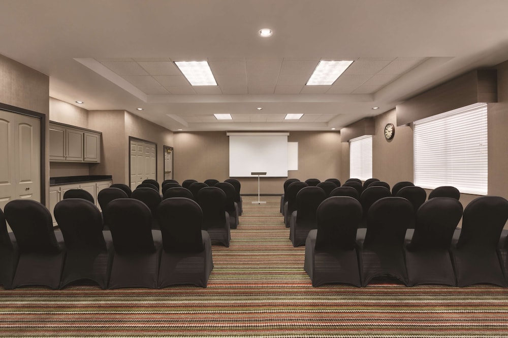 Country Inn & Suites By Radisson Gainesville FL 37/41
