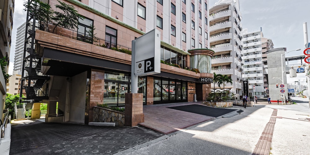 Hotel Azat Naha 61/69