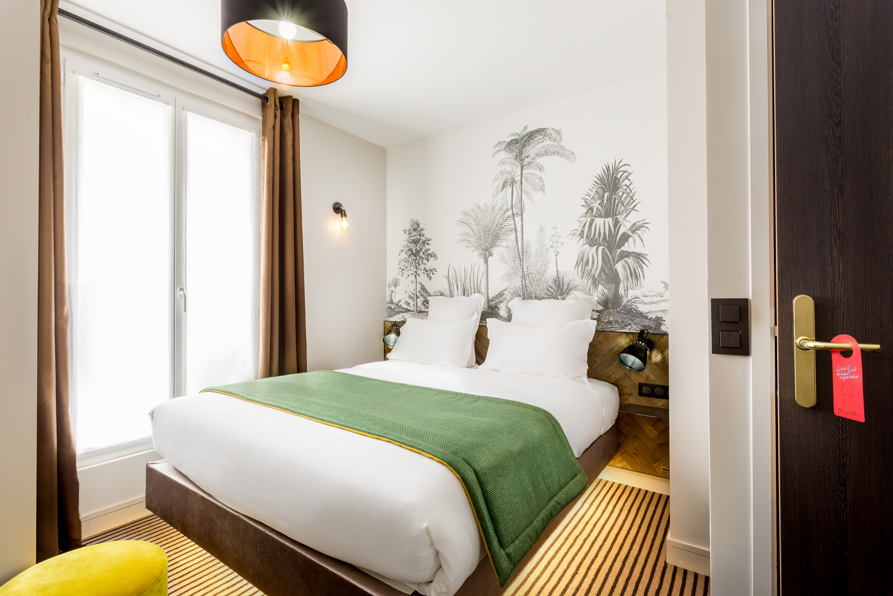 SUPERIOR, DOUBLE BED