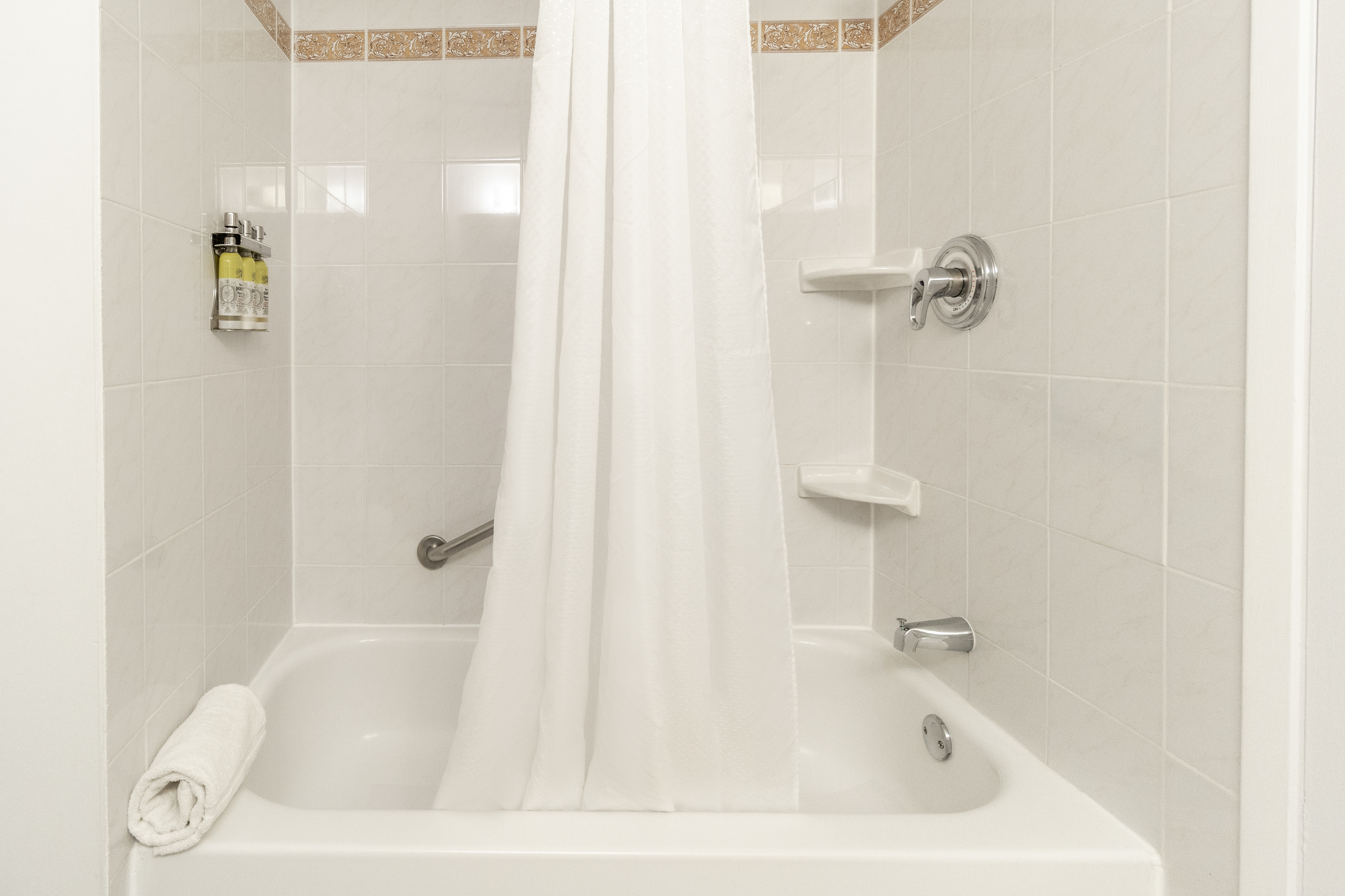 استوديو بسرير كينج، Hotel Saint Laurent Montreal 7/7