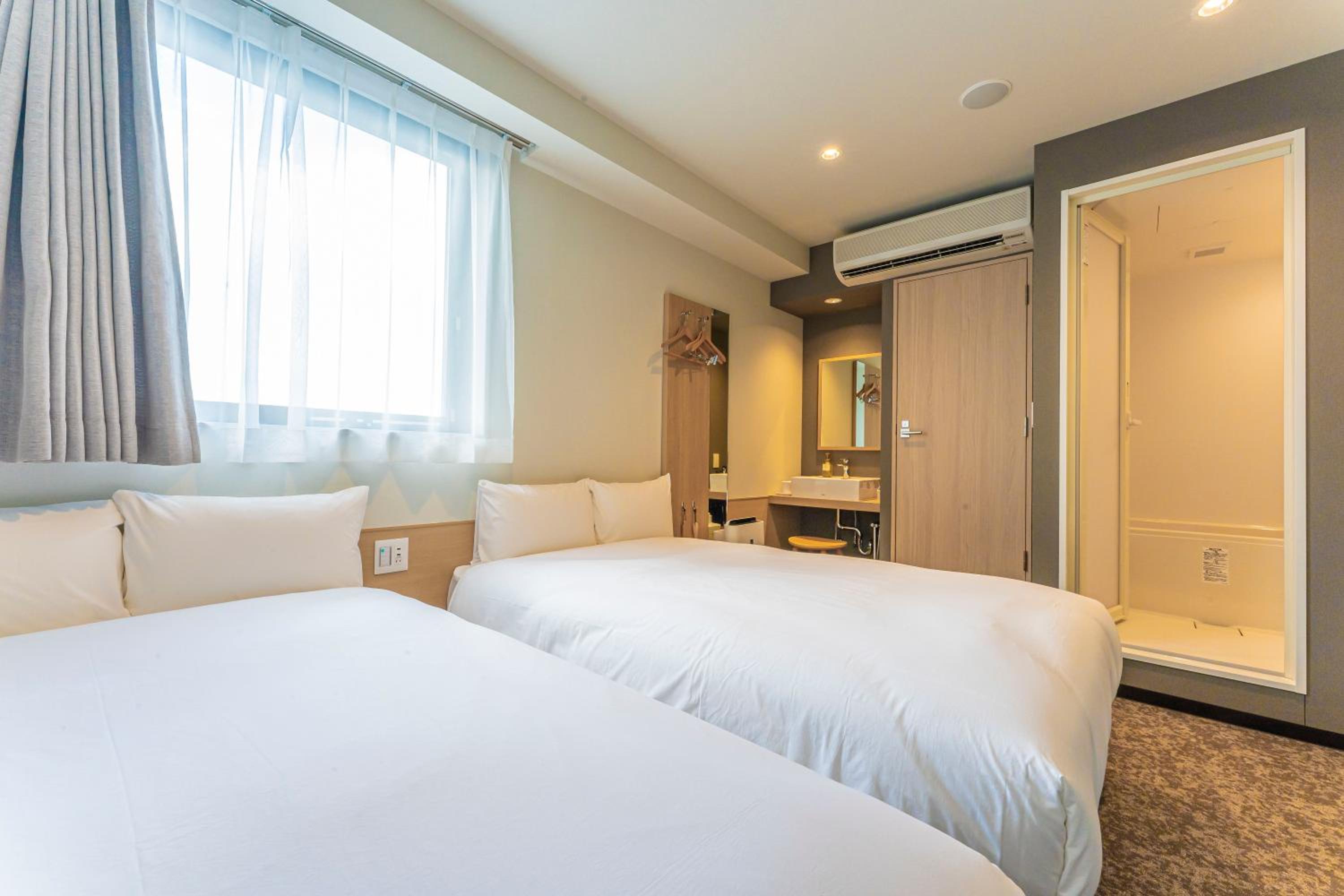 Room, Twin Beds, Bay Tower