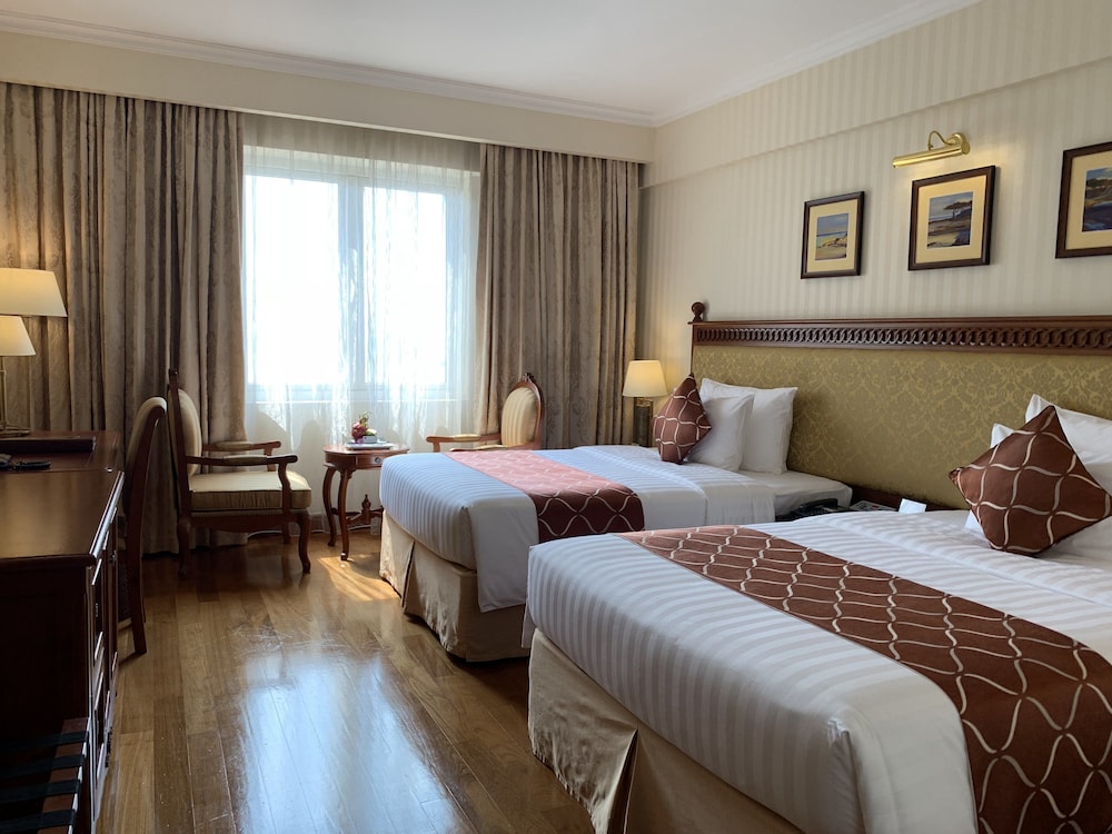Hotel Grand Saigon 12/73