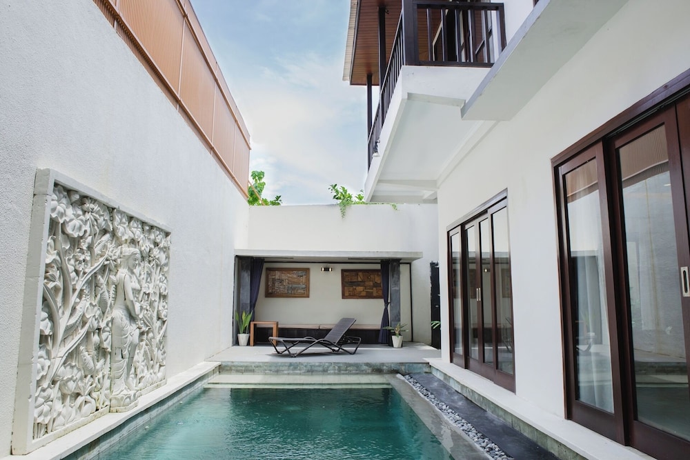 White Lotus Villa 21/50