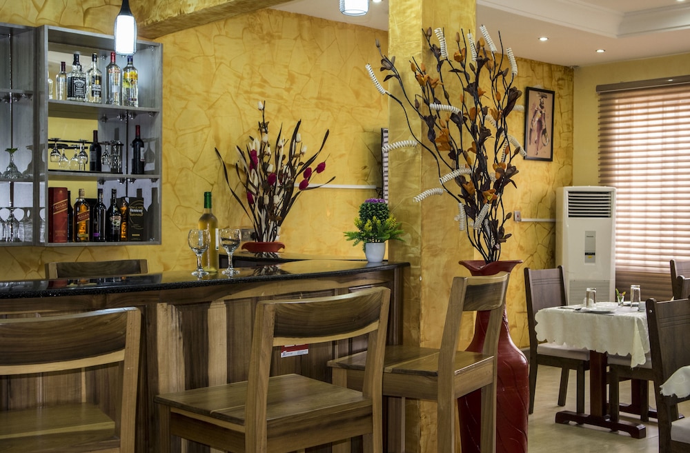 Villa Angelia Hotel 28/36