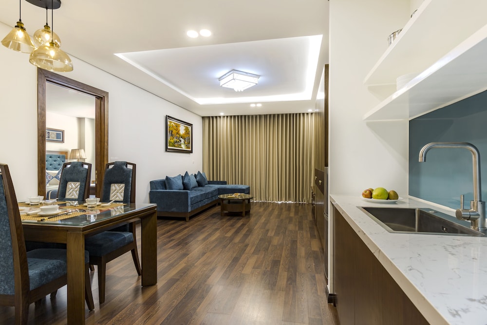 Balcona Hotel Da Nang 61/72