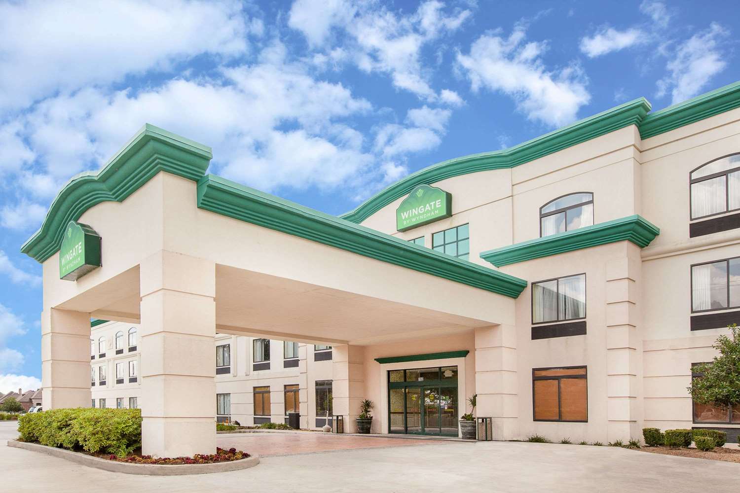 Wingate By Wyndham Lafayette Airport 3/45