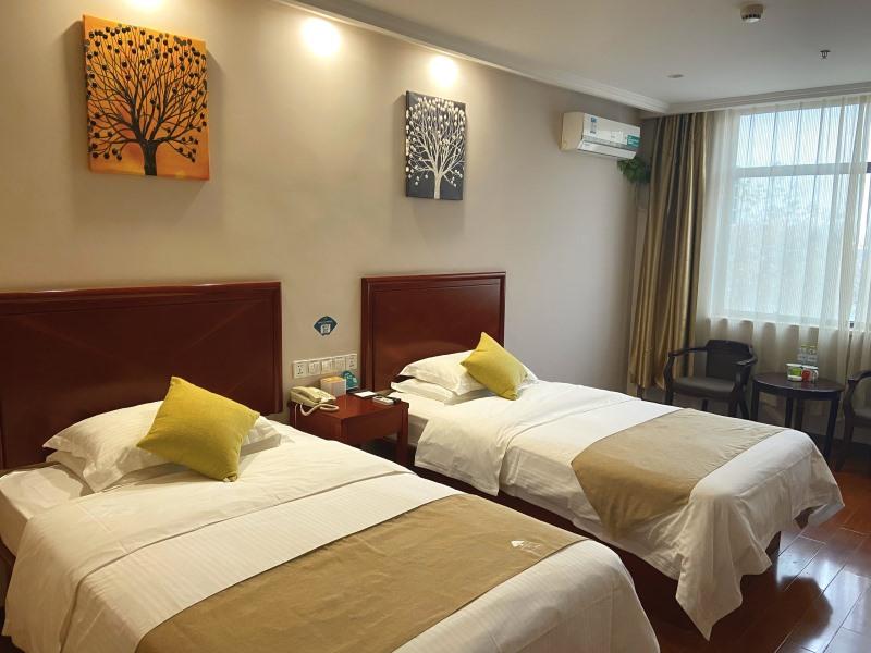 GreenTree Inn Linxi Pingyi Mengyang Road Express Hotel 7/37