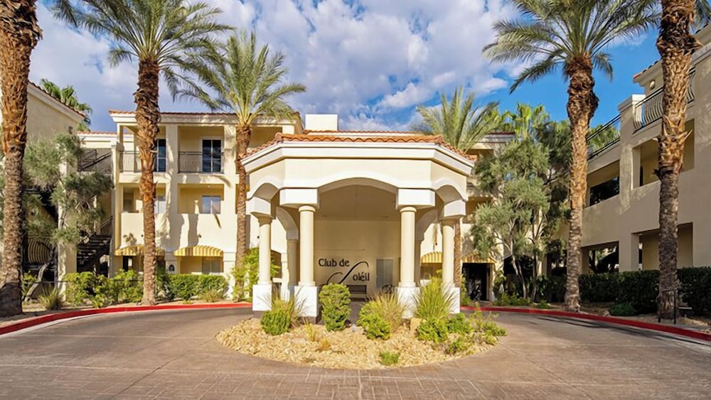 Club De Soleil All-Suite Resort 35/44