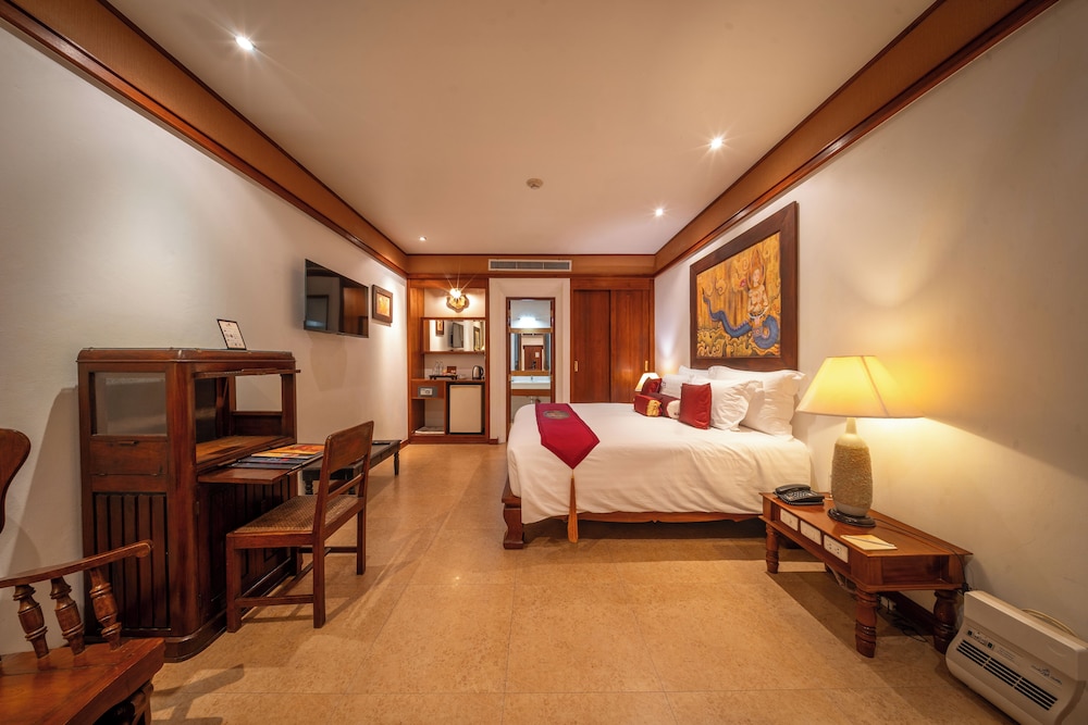 Thai Lanna, Executive, Double Bed, Kodchasri Thani Hotel Chiangmai 2/7