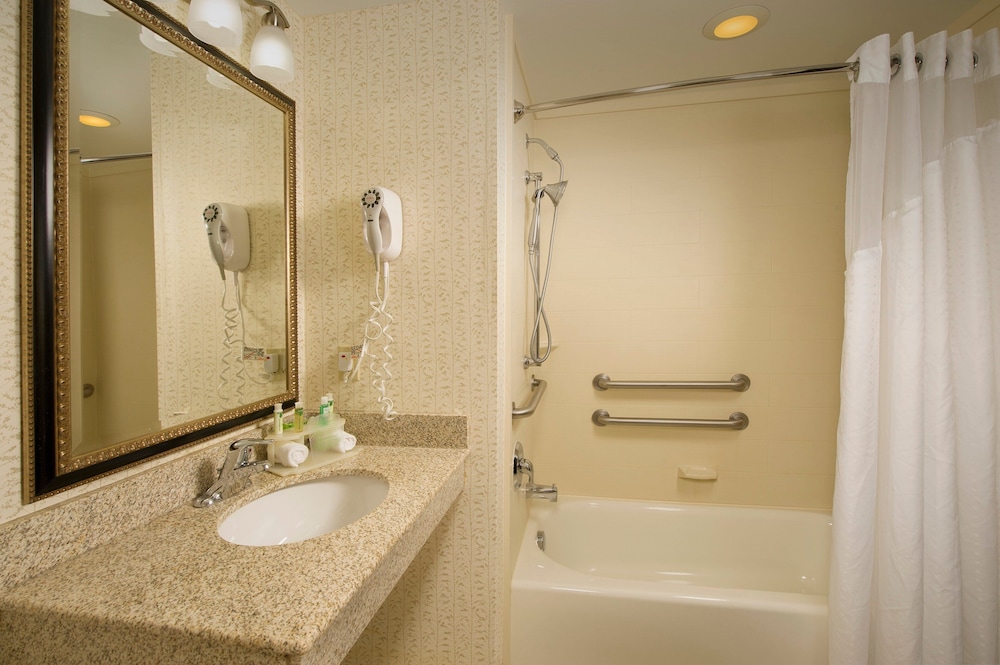 Holiday Inn Express Columbia East Elkridge 21/63