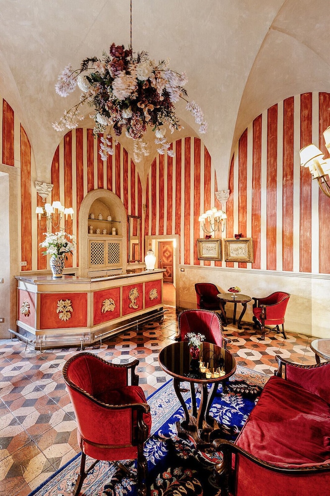 Palazzo Dal Borgo 53/58