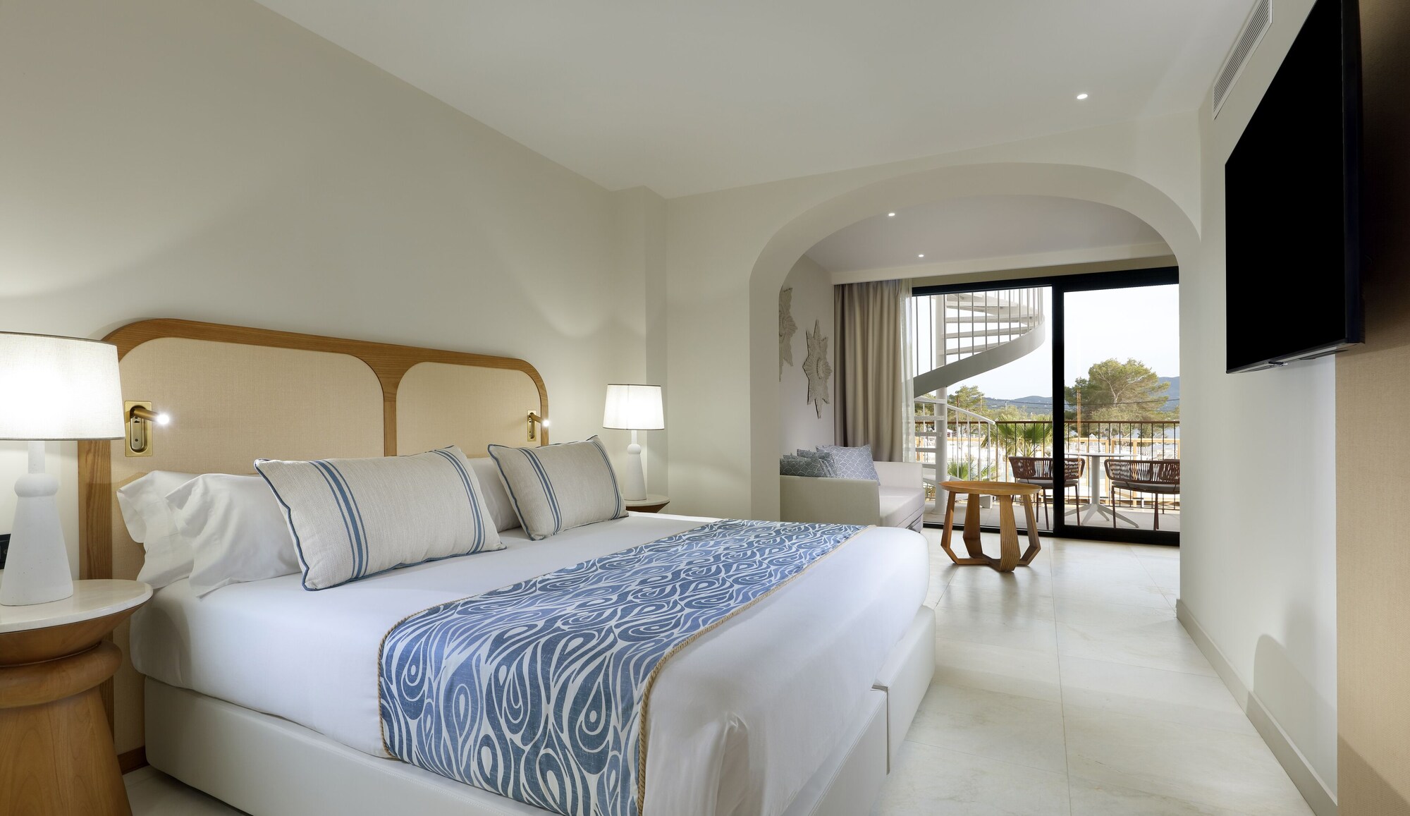 Roof Top, Junior Suite, King Bed, Sofa, Hot Tub, Terrace, Signature Level