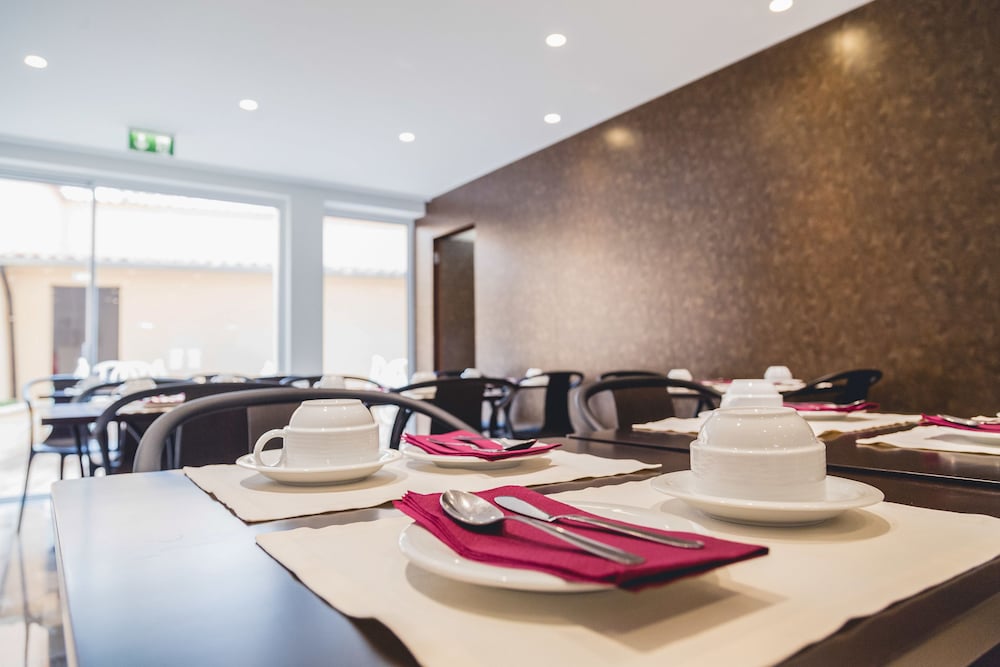 HOTEL AVEIRO CENTER 36/44