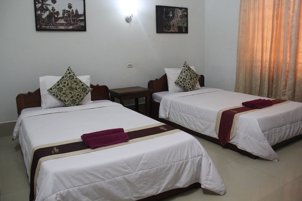 Room, Twin Beds, with Fan، Tropical Breeze Guesthouse 2/4
