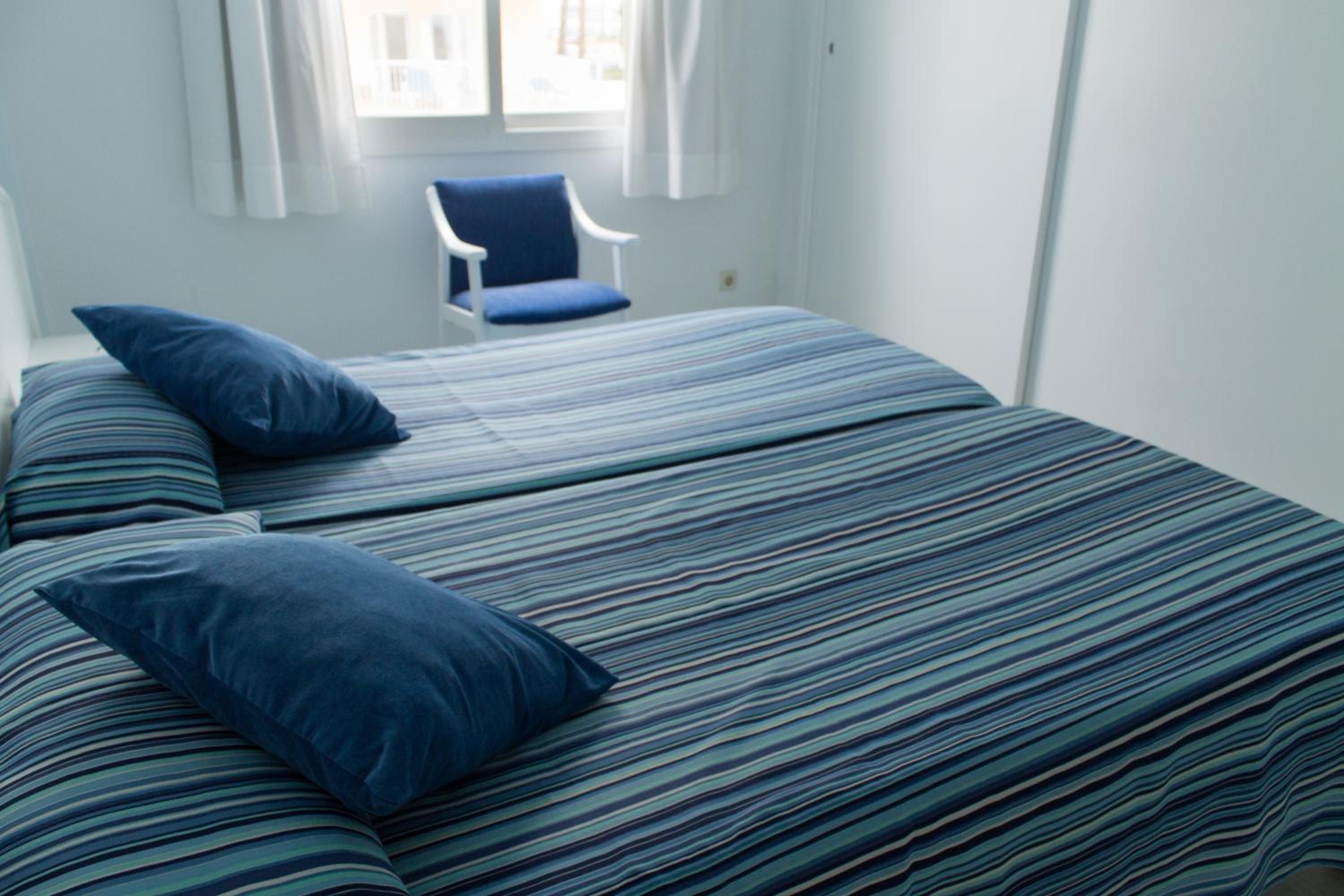 1 BEDROOM, APARTMENT