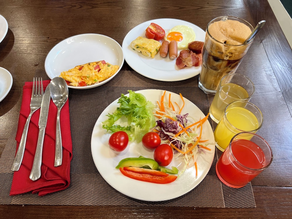 Paragon Noi Bai Hotel and Pool 33/49