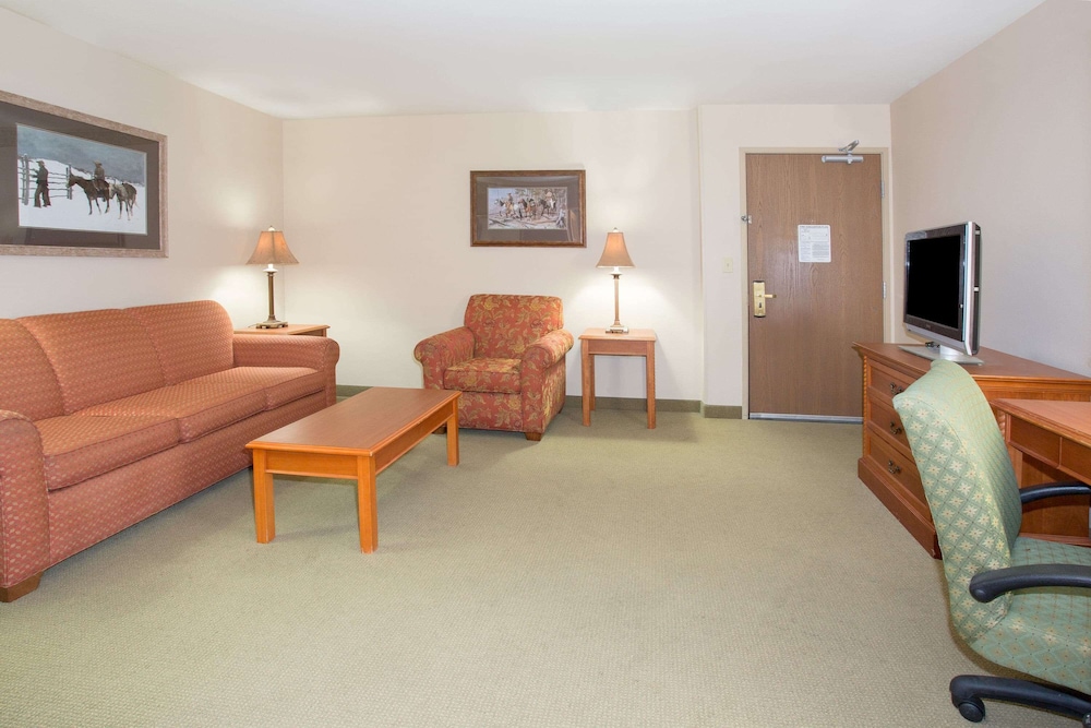 Americinn By Wyndham Laramie Near University Of Wyoming 46/64