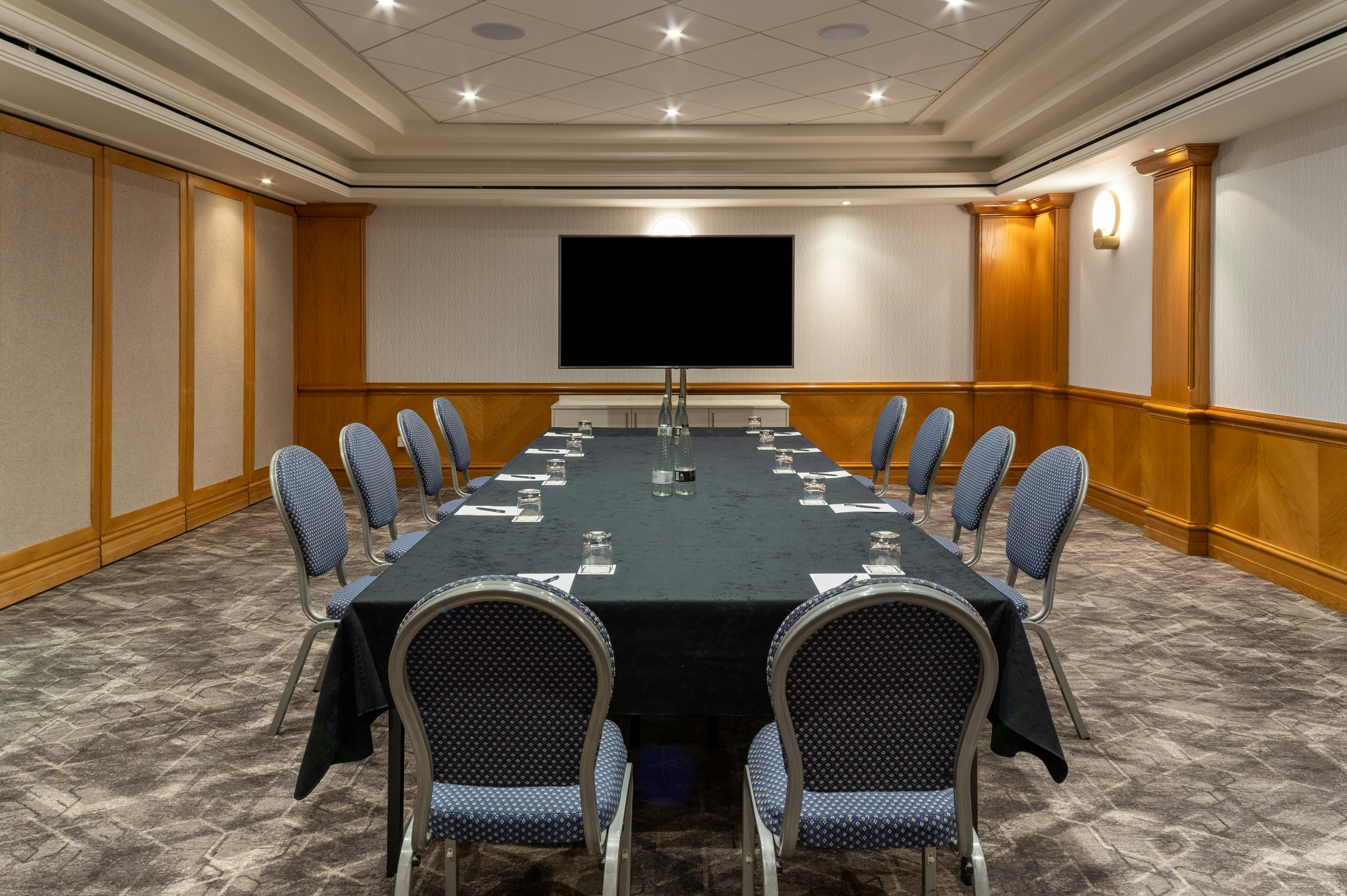 Hilton Birmingham Metropole 63/78