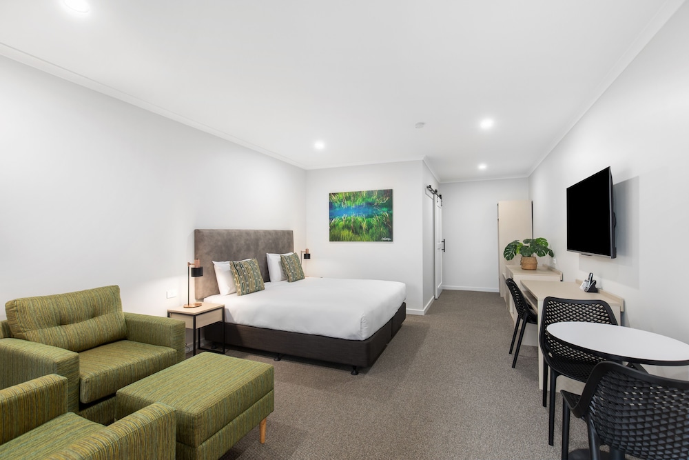 Presidential Motel 28/72