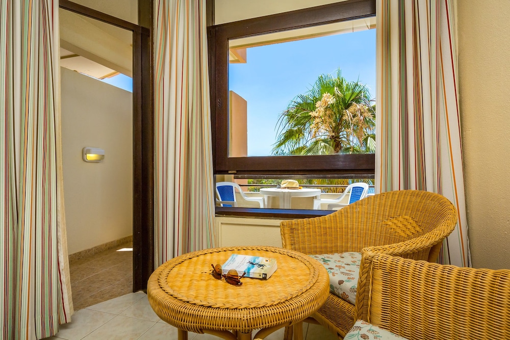 Auramar Beach Resort 35/67