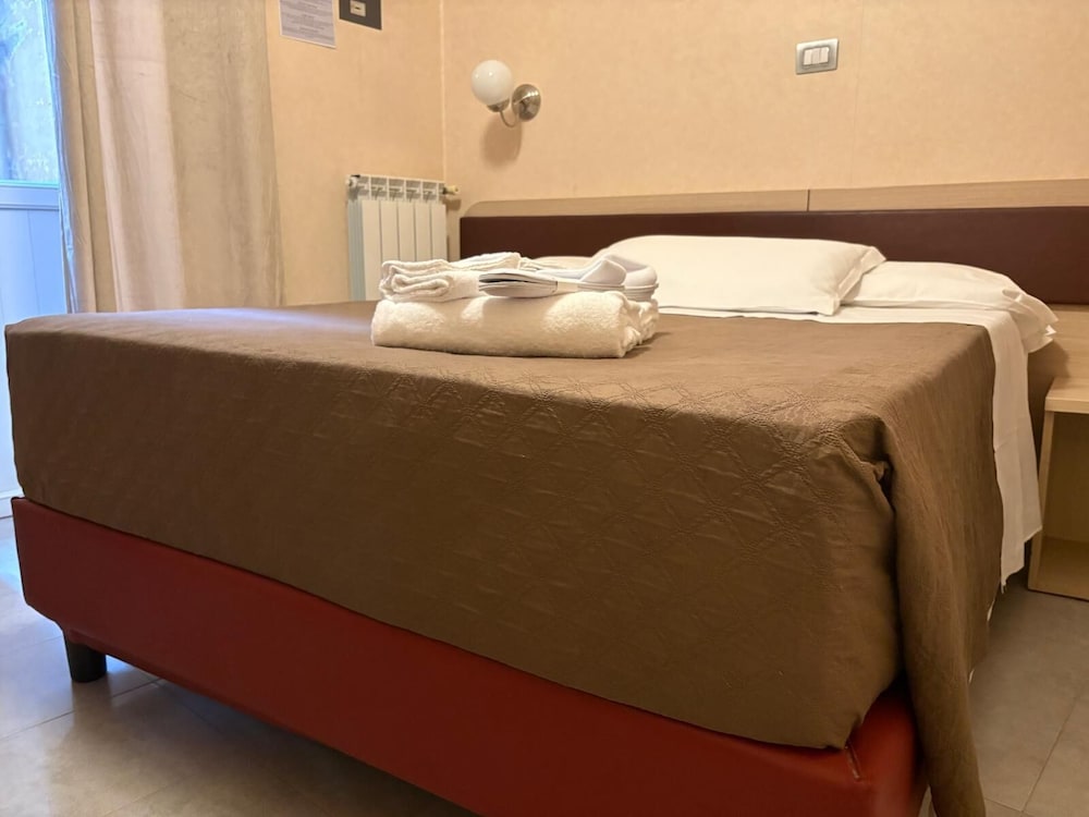 Elide Hotel 26/49