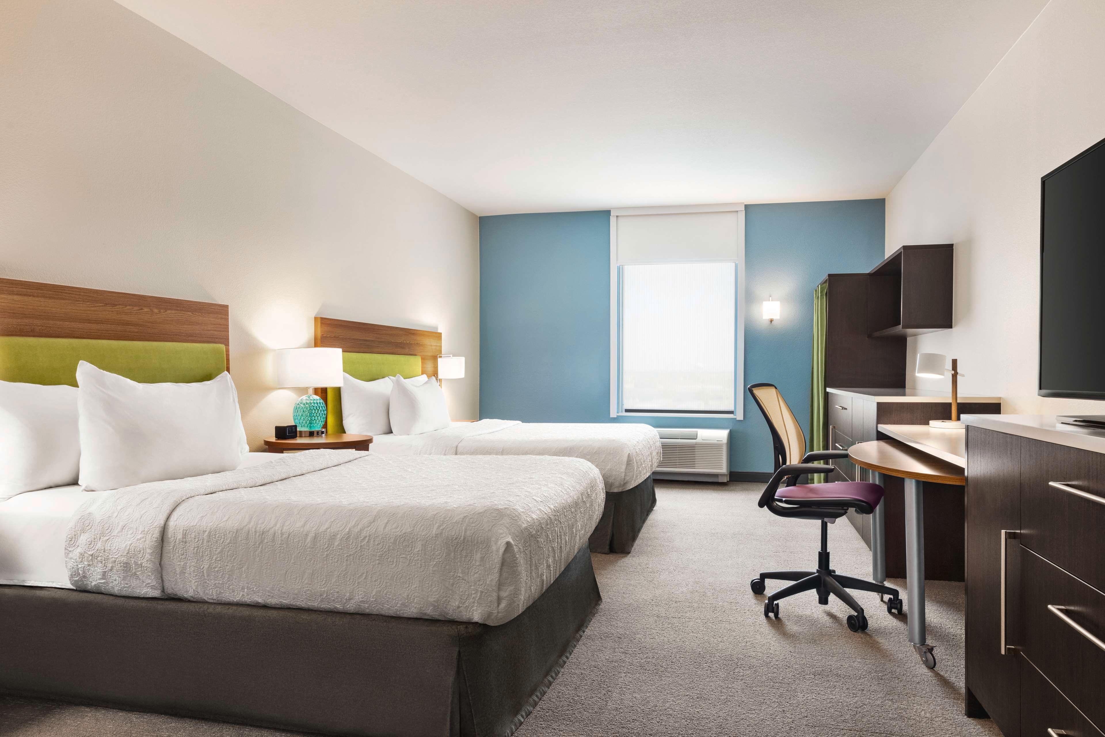 1 BEDROOM, SUITE, 2 QUEEN BEDS