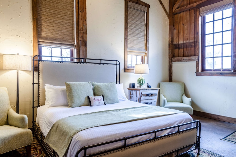 Inn At Leola Village 23/72