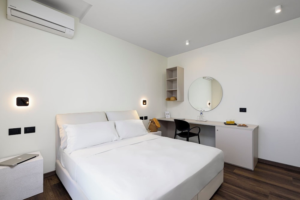 Albergo Auralba 26/77