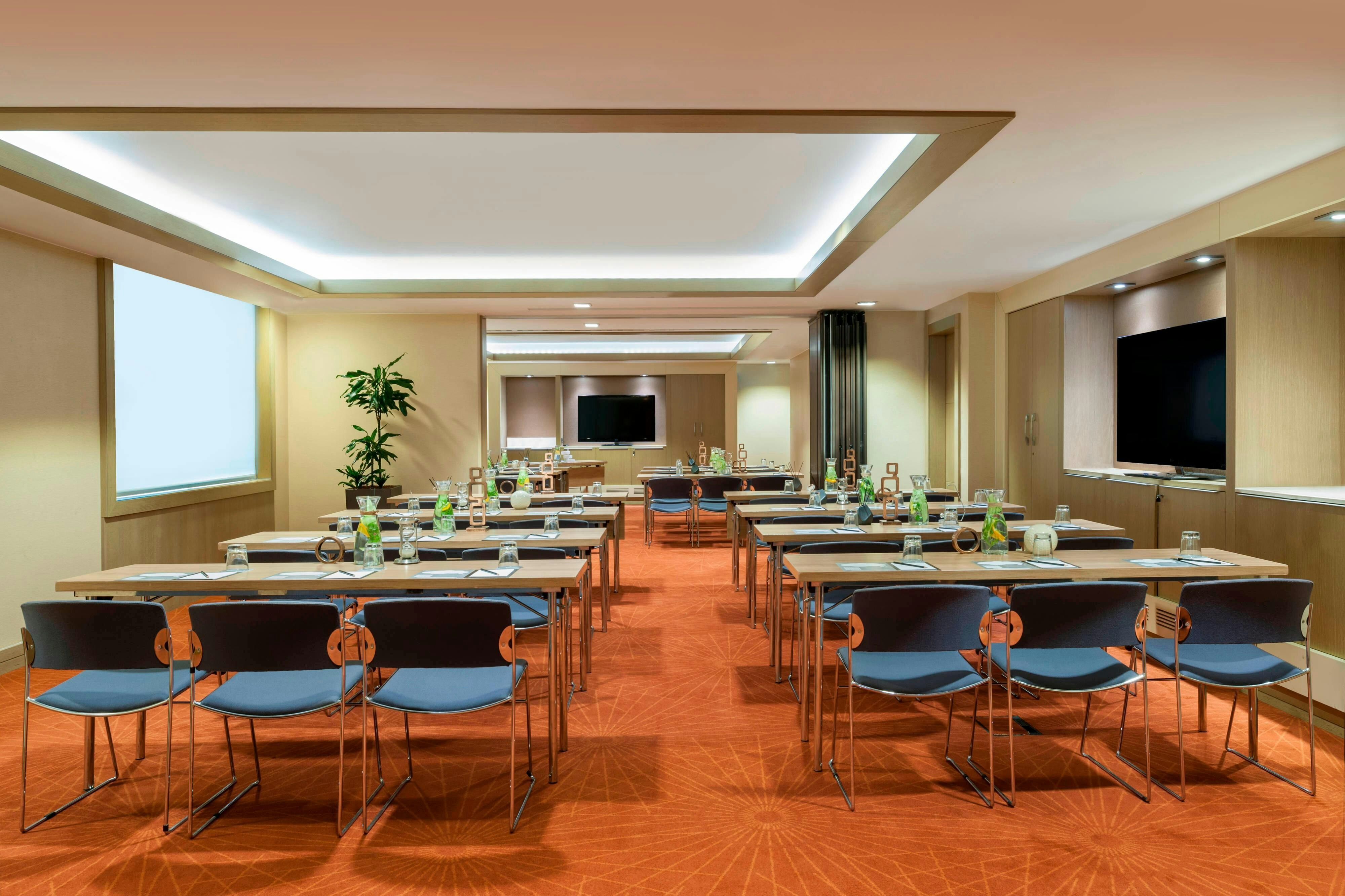 Renaissance Istanbul Polat Bosphorus Hotel 64/68