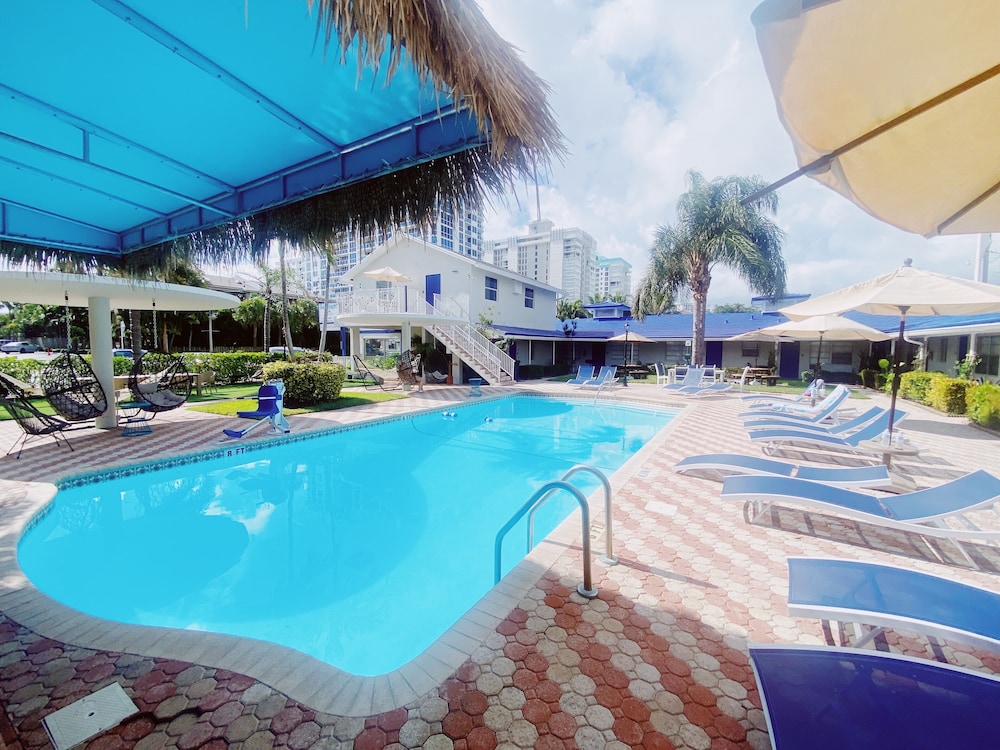 Sea Steps Suites 22/47