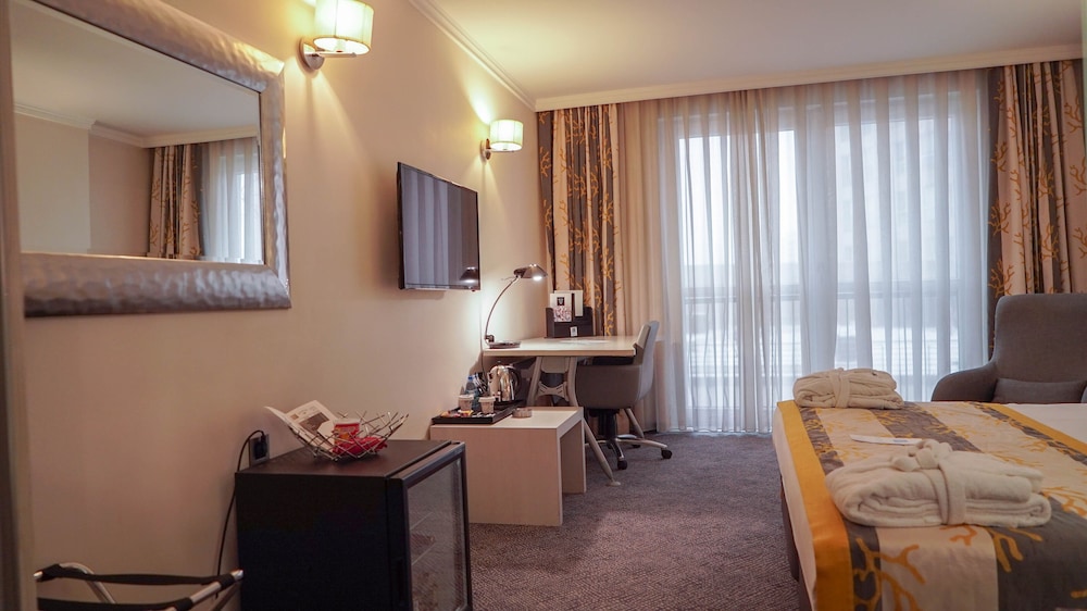 Koza Suite Hotel 52/70