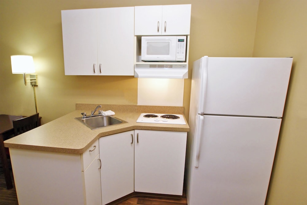 Extended Stay America - St. Louis - O Fallon Il 32/41