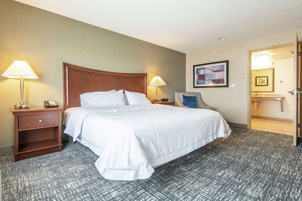 Hampton Inn Presque Isle Maine 17/50