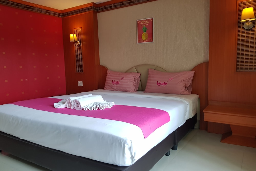 KING BED