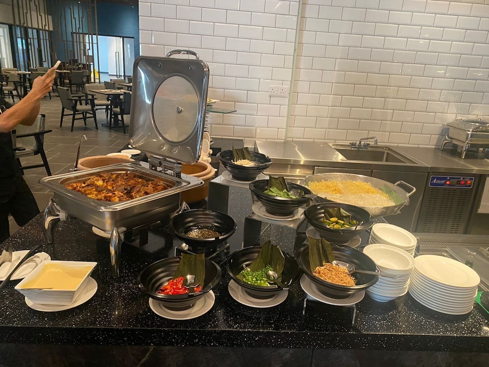 KSL Esplanade Hotel 8/22