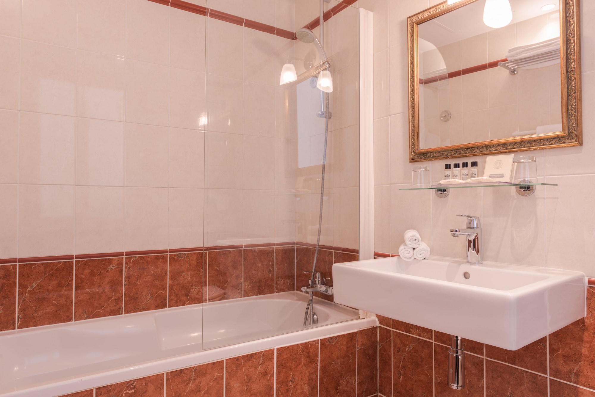 غرفة سوبيريور مزدوجة، Hotel Magda Champs Elysees 4/5