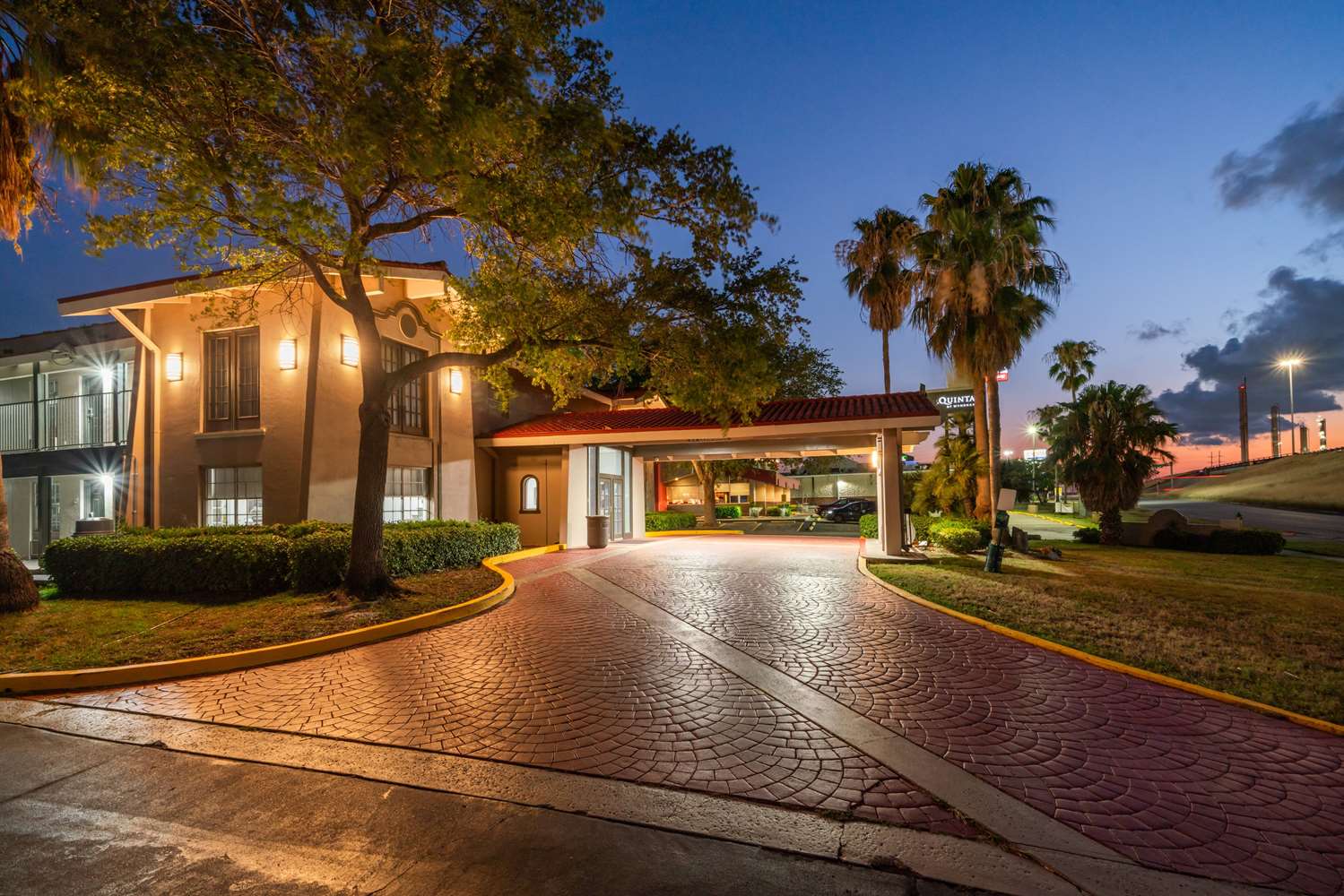 La Quinta Inn Corpus Christi North 67/71