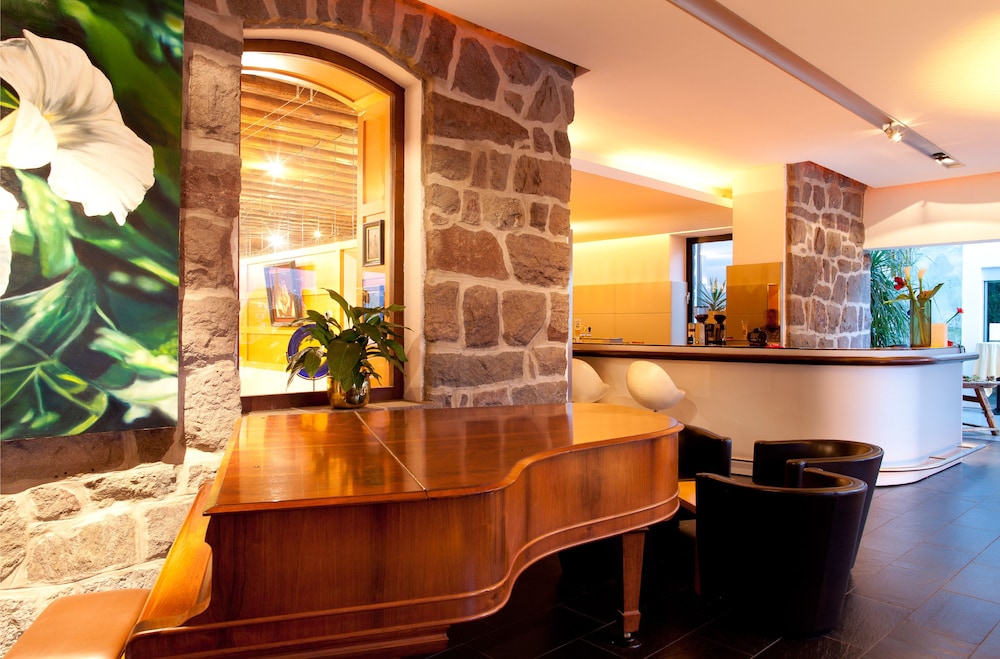 Hotel Marlena 9/60