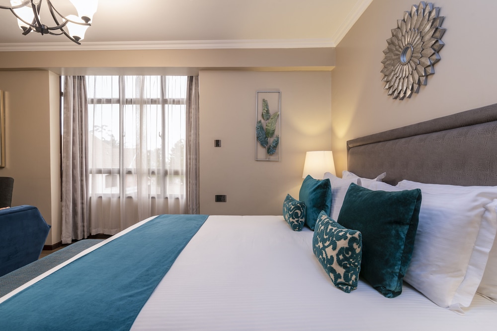 Fair Acres Boutique Hotel 31/71