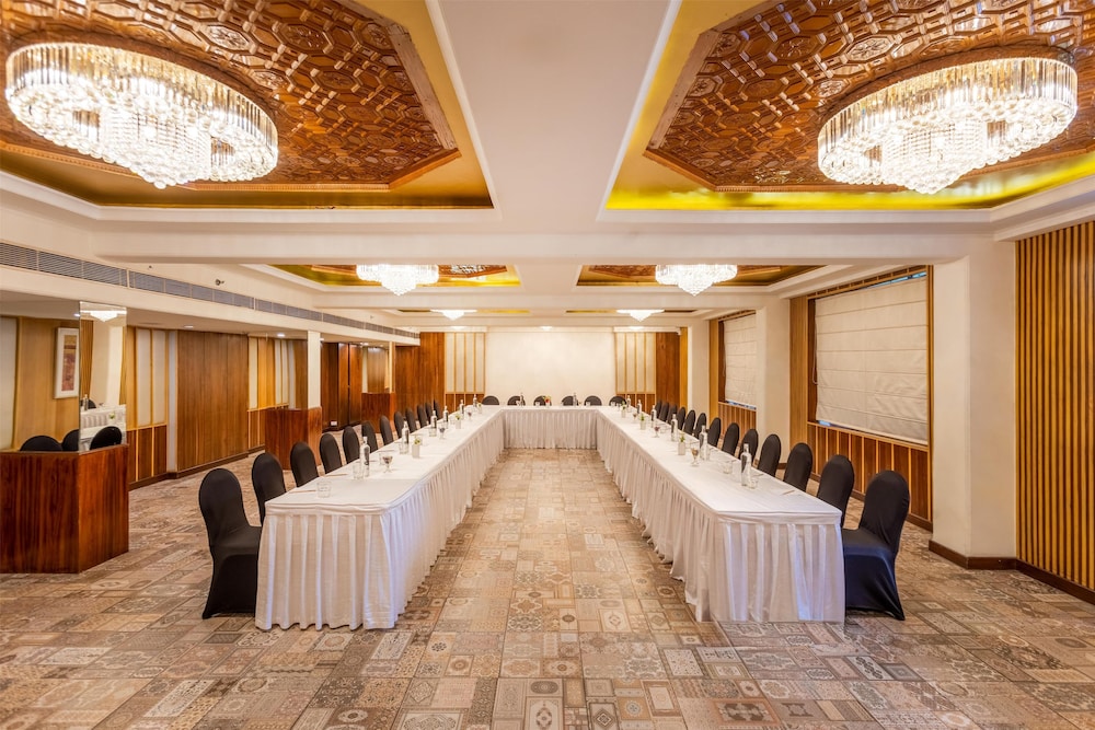 Radisson Srinagar 29/54