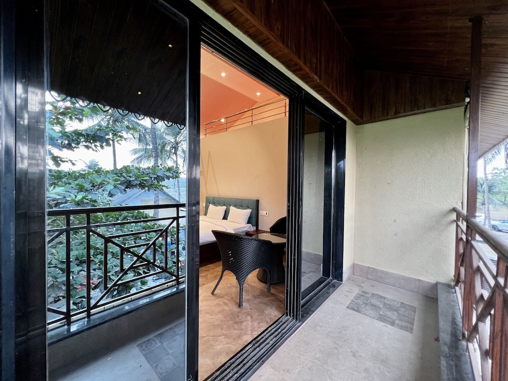 Lobby at Paramount Riverfront Resort and Spa, KARJAT