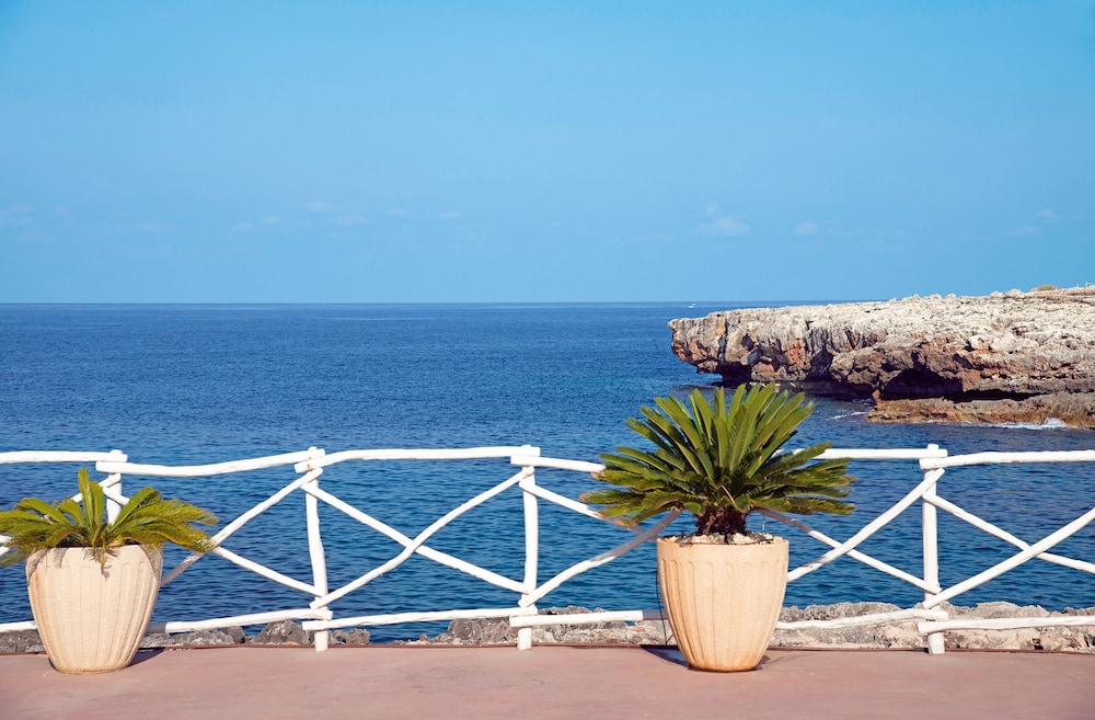 Cala Blanca Apartments 13/40