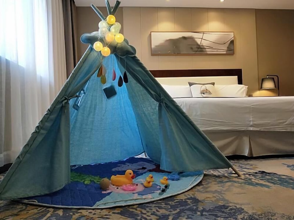 Metropolo Jinjiang Hotels (Xuzhou Railway Station, Suning Plaza, Chudu) 32/39
