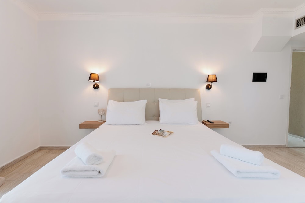 ALIKI HOTEL 23/76