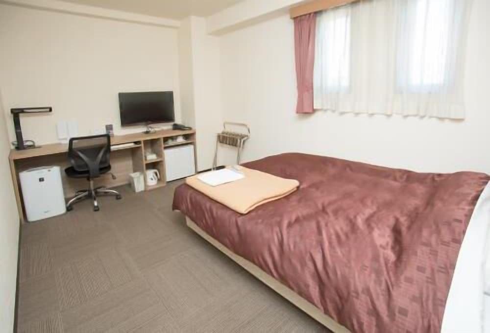 Toyota Prestige Hotel 5/17