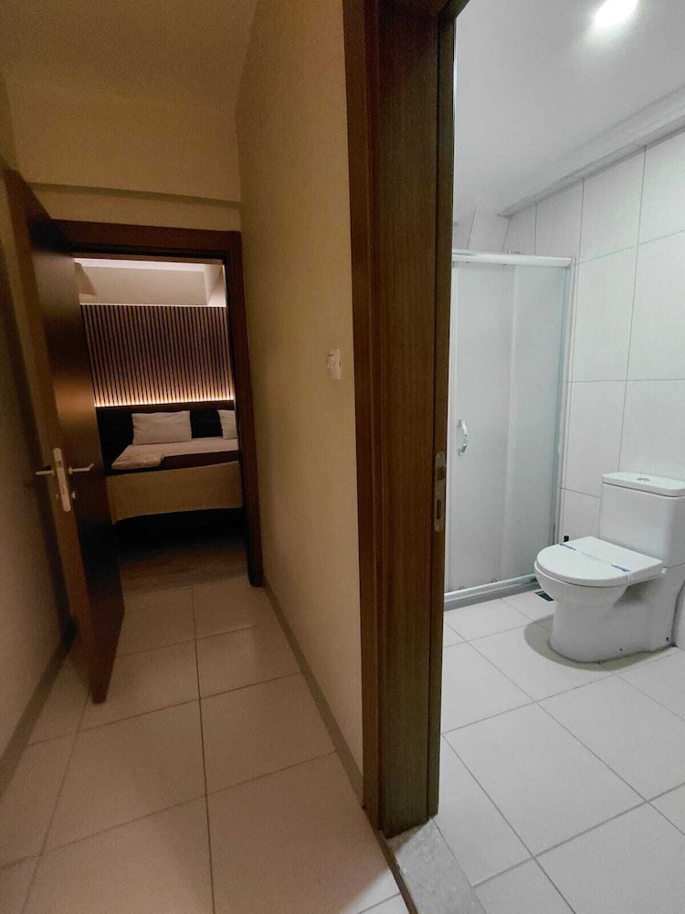 Moda Hotel 45/50