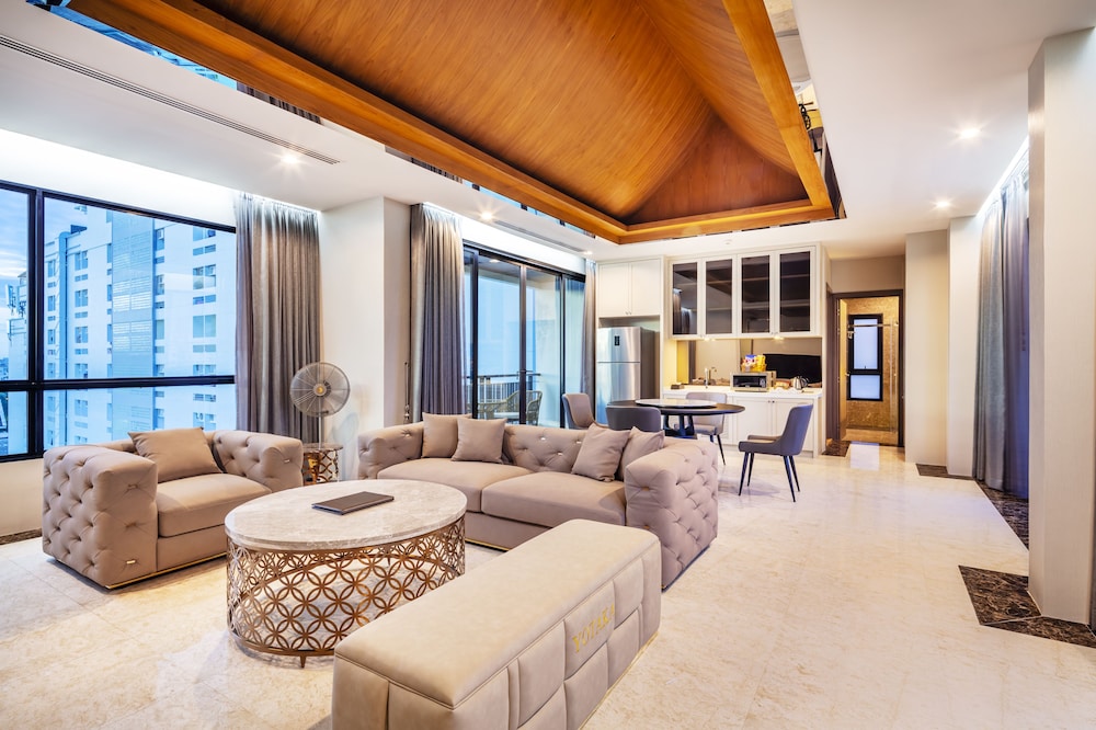 Grand Sala Thai 29/50
