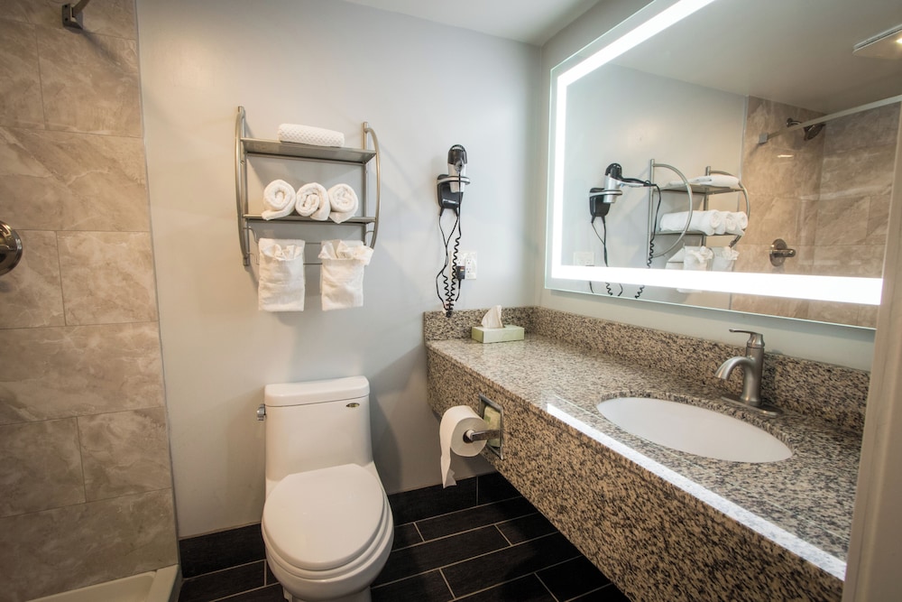 Envi Boutique Hotel 73/74