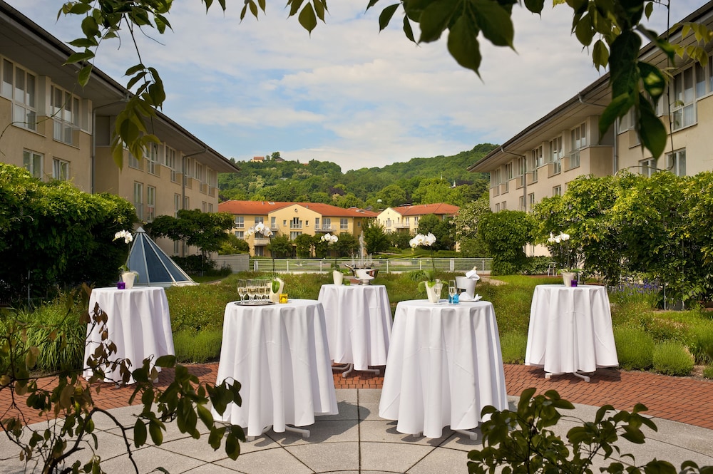 City Hotel Dresden Radebeul 67/69