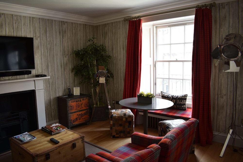 The Rutland Hotel & Apartments 33/50